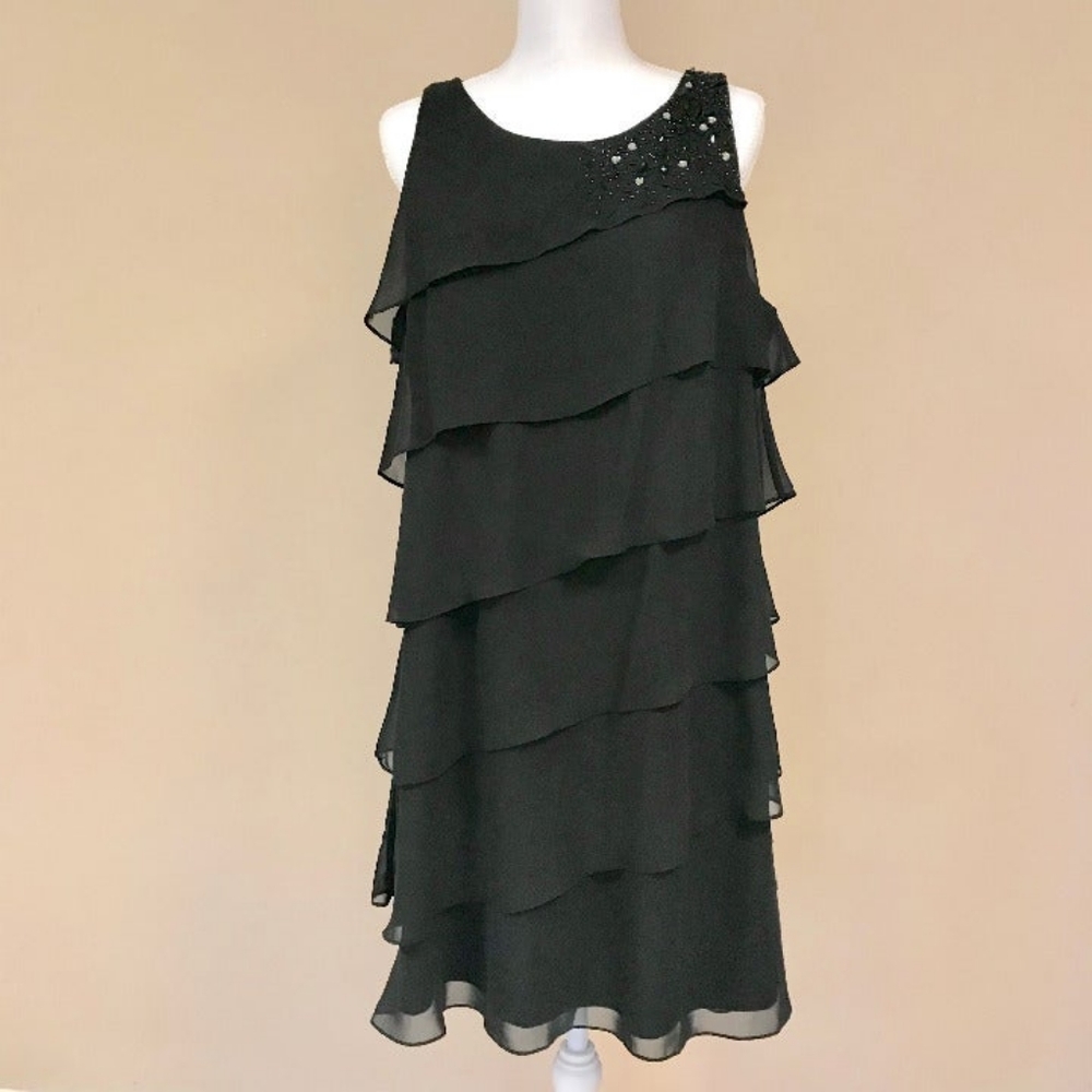 JESSICA HOWARD Black Ruffle Cocktail Dress